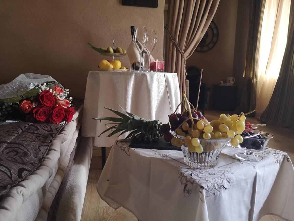 Suite Villa Aurelj Barolo Bagian luar foto