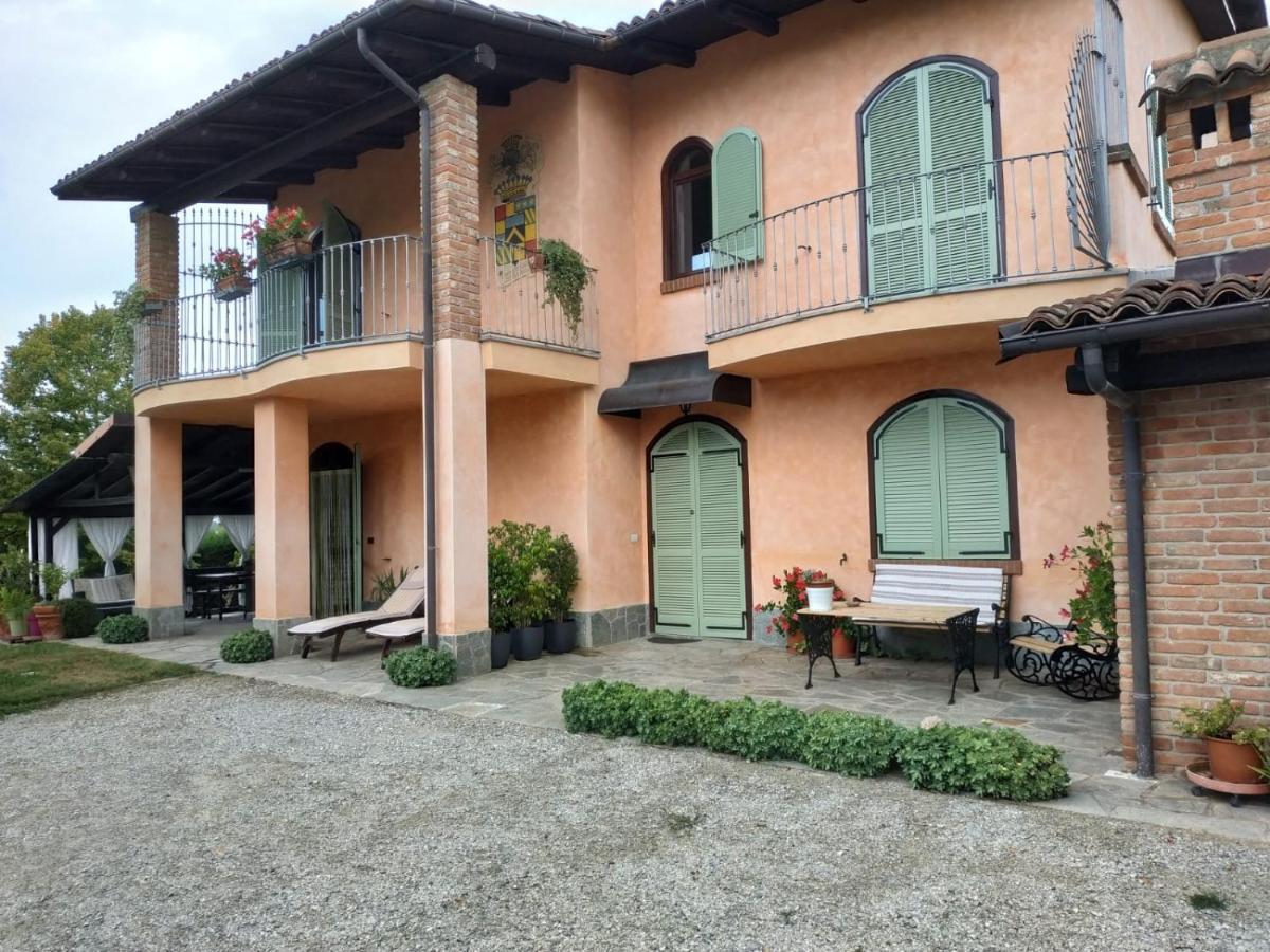 Suite Villa Aurelj Barolo Bagian luar foto