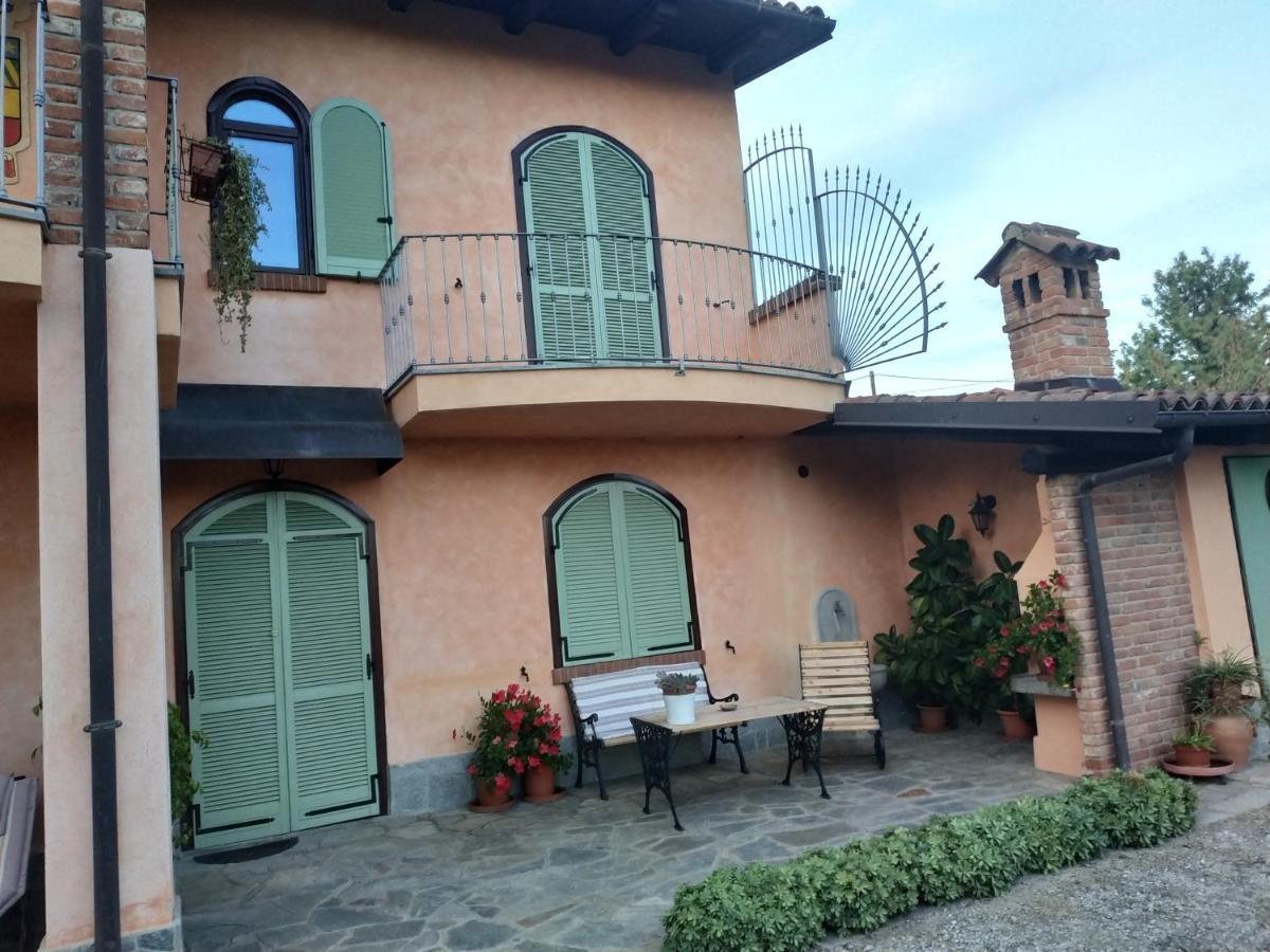 Suite Villa Aurelj Barolo Bagian luar foto